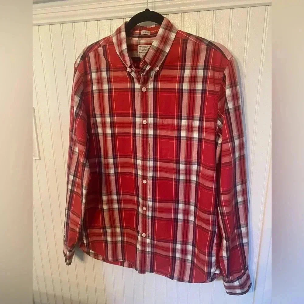 J. Crew Men’s plaid Long Sleeved Button-up shirt